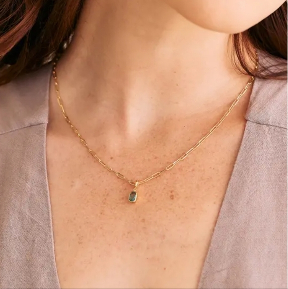 Gold Necklace with Purple Pendant - Picture 2 of 2